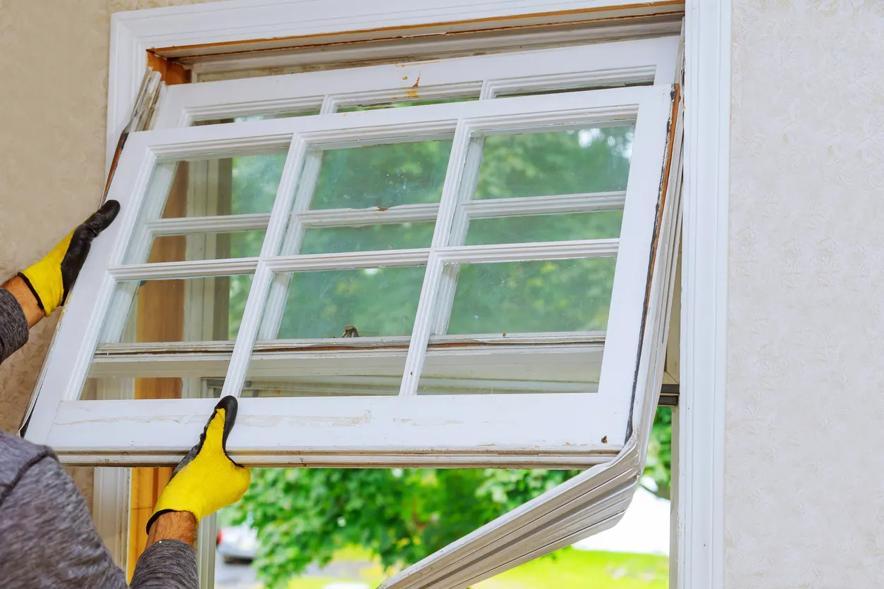 5 Telltale Signs You Need Replacement Windows