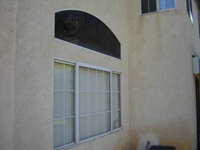 Window Replacement in Riverside California - Ameristar - Before Photo